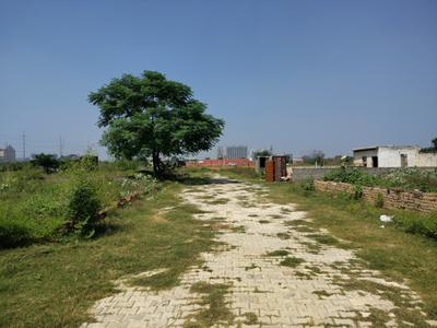 Image of 900 Sq.ft Residential Plot / Land for sale in Bhanauta, Greater Noida for Rs. 3499000