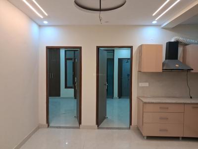 Living Room Image of 980 Sq.ft 2 BHK Apartment / Flat for sale in GCM Gomati Apartment, Sector 49 Noida for Rs. 4000000