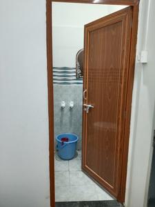 Bathroom Image of 160 Sq.ft 1 BHK Independent House for rent in George Town Allahabad for Rs. 11000