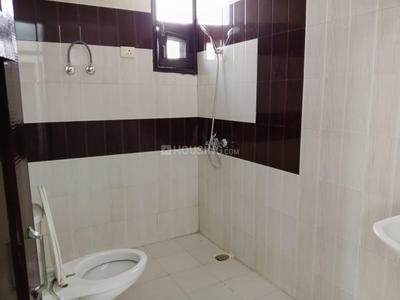 Bathroom Image of 2000 Sq.ft 3 BHK Apartment / Flat for sale in Royale Balaji Towers, Kishanpura Zirakpur for Rs. 8000000