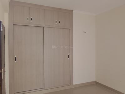 Bedroom Image of 2170 Sq.ft 3 BHK Apartment / Flat for sale in Amrapali Crystal Homes Phase 1, Sector 76 Noida for Rs. 29036250