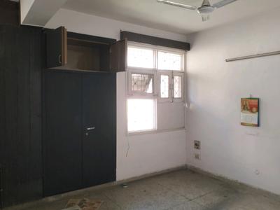 Bedroom Image of 1270 Sq.ft 3 BHK Apartment / Flat for sale in Brotherhood Apartments, Vikaspuri New Delhi for Rs. 25000000