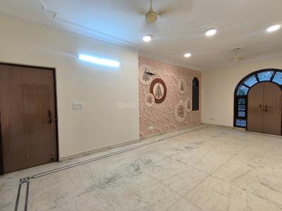 Hall Image of 5000 Sq.ft 5 BHK Independent House for rent in Sector 40 Noida for Rs. 160000