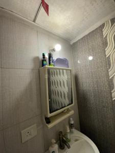 Bathroom Image of 1115 Sq.ft 2 BHK Apartment / Flat for sale in Golfgreen Elite Homz, Sector 77 Noida for Rs. 15900000