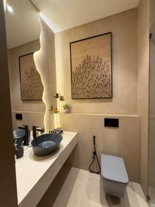 Image of 3250 Sq.ft 4 BHK Apartment / Flat for sale in Nahar Chandi Valley Phase I, Powai, Mumbai for Rs. 89000000