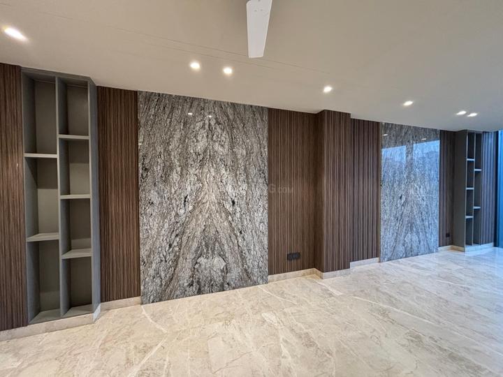 DLF Phase 4 Bedroom 1