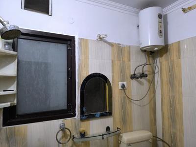 Bathroom Image of 1500 Sq.ft 2 BHK Builder Floor for rent in Sector 19 Noida for Rs. 32000