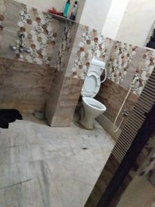 Bathroom Image of 800 Sq.ft 2 BHK Builder Floor for rent in Dum Dum Kolkata for Rs. 14000