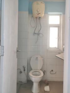 Common Bathroom Image of 1337 Sq.ft 2 BHK Apartment / Flat for sale in BPTP Princess Park, Sector 86 Faridabad for Rs. 8000000