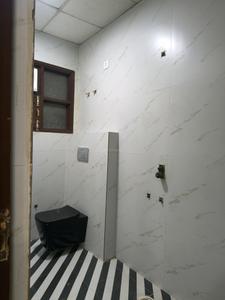 Common Bathroom Image of 1700 Sq.ft 4 BHK Builder Floor for sale in Indirapuram Ghaziabad for Rs. 14500000