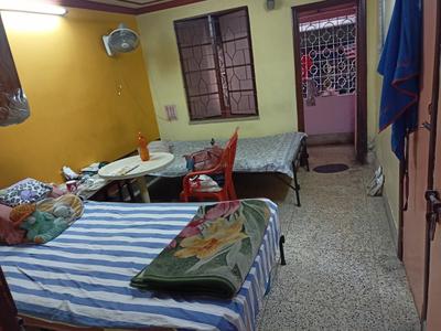 Bedroom Image of Ritu PG HOUSE  in Howrah Railway Station, Howrah