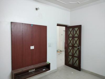 Bedroom Image of 950 Sq.ft 2 BHK Apartment / Flat for rent in Pink Apartments, Sector 18 Dwarka New Delhi for Rs. 29000