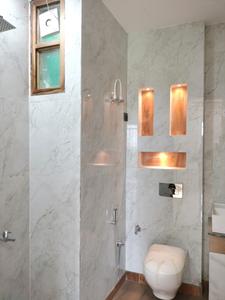 Common Bathroom Image of 1620 Sq.ft 3 BHK Builder Floor for sale in BPTP District 3, Sector 85 Faridabad for Rs. 17000000