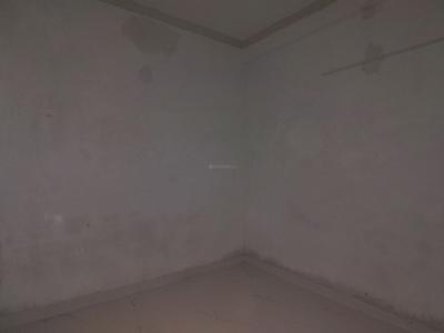 Bedroom Image of 1000 Sq.ft 3 BHK Apartment / Flat for sale in Khanpur New Delhi for Rs. 6000000