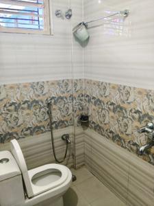 Bathroom Image of 1250 Sq.ft 1 BHK Apartment / Flat for rent in Nayapalli Bhubaneswar for Rs. 17000