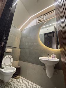 Bathroom Image of 2400 Sq.ft 4 BHK Independent House for rent in New Rani Bagh Indore for Rs. 50000