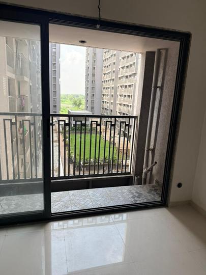 Sheladia Eris Main Image 1