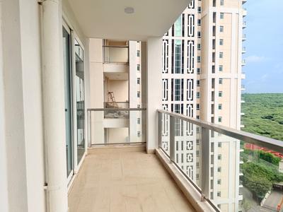 Balcony Image of 2600 Sq.ft 3 BHK Apartment / Flat for sale in DLF The Crest, DLF Phase 5 Gurgaon for Rs. 137500000