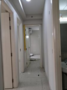 Passage Image of 1404 Sq.ft 3 BHK Apartment / Flat for sale in Eldeco Live By The Greens Phase 1, Sector 150 Noida for Rs. 16500000