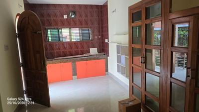 Hall Image of 1050 Sq.ft 2 BHK Builder Floor for rent in Unit 4 Bhubaneswar for Rs. 20000