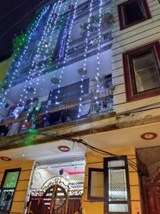 Image of 450 Sq.ft 2 BHK Builder Floor for sale in Azadpur, New Delhi for Rs. 3700000