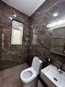 Bathroom Image of 750 Sq.ft 1 BHK Apartment / Flat for rent in Iscon Platinum, Bopal Ahmedabad for Rs. 15000