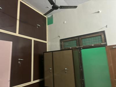 Bedroom Image of 900 Sq.ft 3 BHK Independent House for rent in Kargaina Bareilly for Rs. 8000