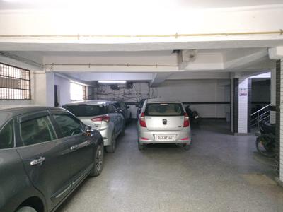 Car Garage Image of 1050 Sq.ft 3 BHK Apartment / Flat for sale in Suraj Vihar New Delhi for Rs. 7050000