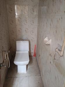Common Bathroom Image of 900 Sq.ft 2 BHK Independent House for rent in Borabanda Hyderabad for Rs. 15000