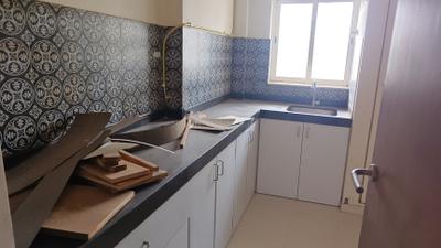 Kitchen Image of 832 Sq.ft 2 BHK Apartment / Flat for sale in Lodha Amara, Kolshet Thane for Rs. 13000000
