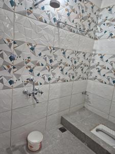 Bathroom Image of 800 Sq.ft 2 BHK Apartment / Flat for rent in Perambur Chennai for Rs. 25000