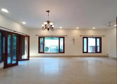 Living Room Image of 7200 Sq.ft 4 BHK Builder Floor for rent in Panchsheel Park New Delhi for Rs. 450000