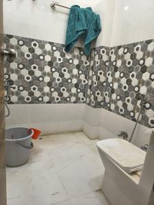 Bathroom Image of 1650 Sq.ft 2 BHK Independent House for rent in Sushant Golf City Lucknow for Rs. 30000