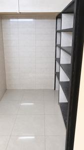 Kitchen Image of 575 Sq.ft 1 BHK Apartment / Flat for rent in Runwal Plaza, Thane West Thane for Rs. 25000