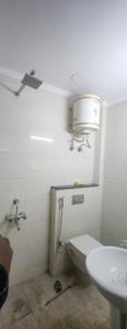 Bathroom Image of 1000 Sq.ft 2 BHK Apartment / Flat for sale in Said-Ul-Ajaib New Delhi for Rs. 7500000
