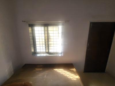 Bedroom Image of 850 Sq.ft 2 BHK Independent House for rent in BR Ramdevnagar Society, Manjalpur Vadodara for Rs. 12000