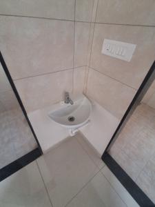 Bathroom Image of 550 Sq.ft 1 BHK Apartment / Flat for rent in VJ Yashwin Enchante Phase 1, Upper Kharadi Pune for Rs. 21000