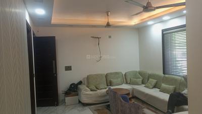 Living Room Image of 1800 Sq.ft 3 BHK Builder Floor for sale in DDA Flat, Pitampura New Delhi for Rs. 35000000