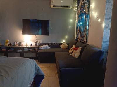 Living Room Image of 520 Sq.ft 1 BHK Apartment / Flat for rent in Khar West Mumbai for Rs. 72000
