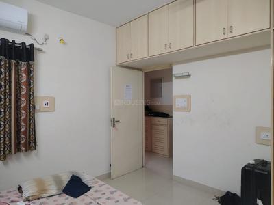 Bedroom Image of 1300 Sq.ft 3 BHK Apartment / Flat for rent in Kattupakkam Chennai for Rs. 54000
