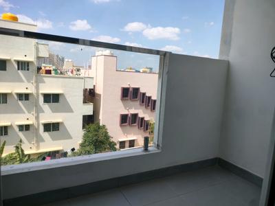 Living Room Image of 1000 Sq.ft 2 BHK Apartment / Flat for rent in K R Puram Bengaluru for Rs. 32000