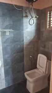 Bathroom Image of 650 Sq.ft 1 BHK Apartment / Flat for rent in Banaswadi Bengaluru for Rs. 21000