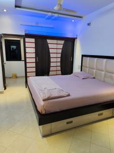 Bedroom Image of 1950 Sq.ft 3 BHK Apartment / Flat for rent in Navrangpura Ahmedabad for Rs. 60000