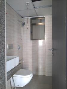 Common Bathroom Image of 620 Sq.ft 1 BHK Apartment / Flat for sale in Sunteck Maxx World by Sunteck Realty Limited, Naigaon East Naigaon for Rs. 3650000