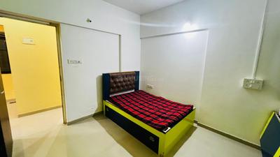 Bedroom Image of 922 Sq.ft 2 BHK Apartment / Flat for sale in Kalpataru Serenity Bldg 5, Hadapsar Pune for Rs. 7500000