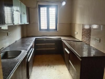 Kitchen Image of 1550 Sq.ft 4 BHK Builder Floor for rent in Shalimar Bagh New Delhi for Rs. 50000