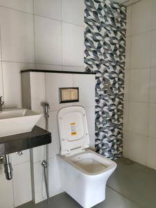 Common Bathroom Image of 550 Sq.ft 2 BHK Apartment / Flat for sale in Lodha Quality Home Tower 5, Thane West Thane for Rs. 10500000