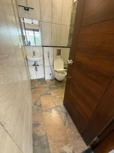 Bathroom Image of 15000 Sq.ft 12 BHK Builder Floor for rent in Sahakara Nagar Bengaluru for Rs. 1800000