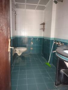Bathroom Image of 1210 Sq.ft 3 BHK Apartment / Flat for sale in Shree Mahavir Avenue 9, Vile Parle West Mumbai for Rs. 68100000