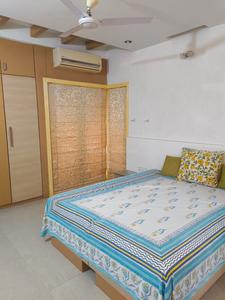 Bedroom Image of 2400 Sq.ft 3 BHK Apartment / Flat for rent in Alkapuri Vadodara for Rs. 50000